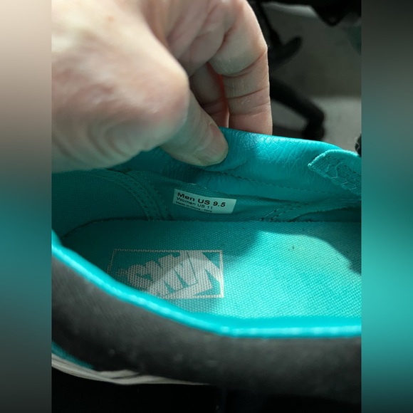 Vans (shoe tub) men’s 9.5 woman’s 11 - Picture 3 of 6